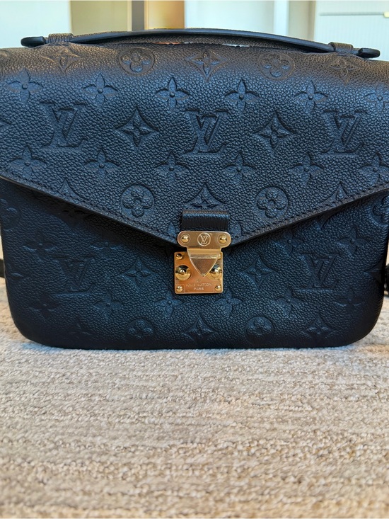 Louis Vuitton Handbags - Louis Vuitton Black Pochette Métis  Monogram Crossbody